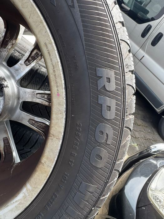 Aluminiowe felgi z oponami do BMW 225/55 R17