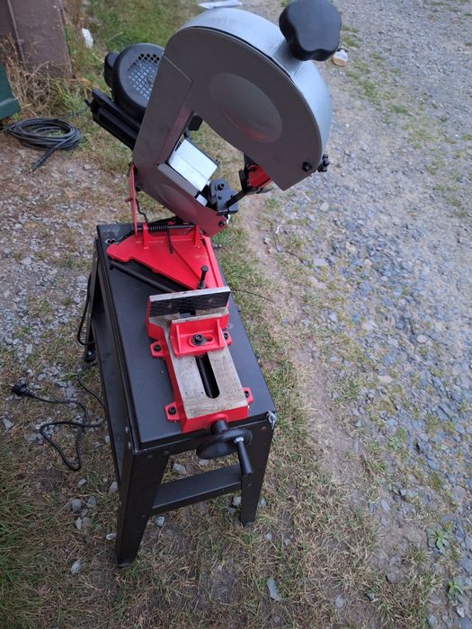 Стрічкова пила з Німеччини нова