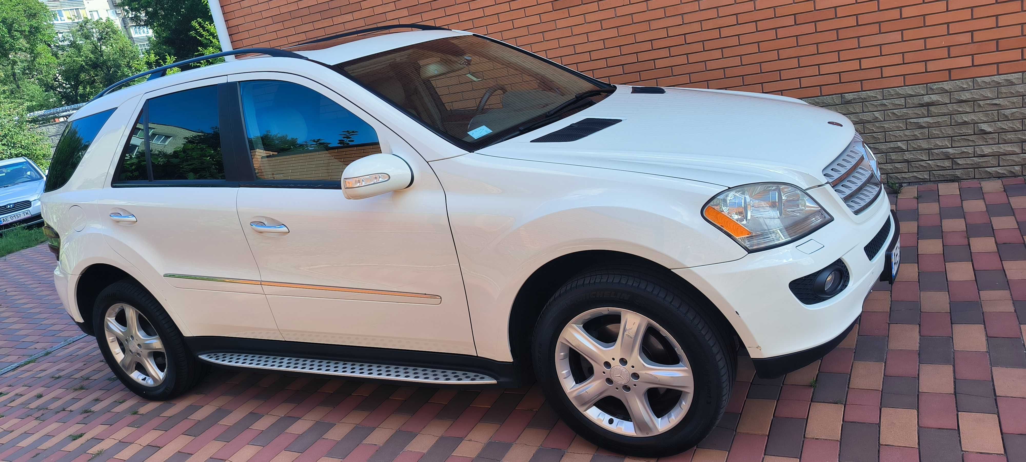 Mercedes-Benz M-Class ML 350