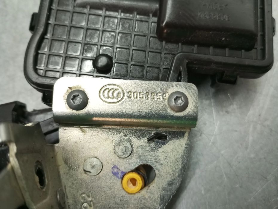 Fechadura / fecho porta trás esquerdo DACIA Spring