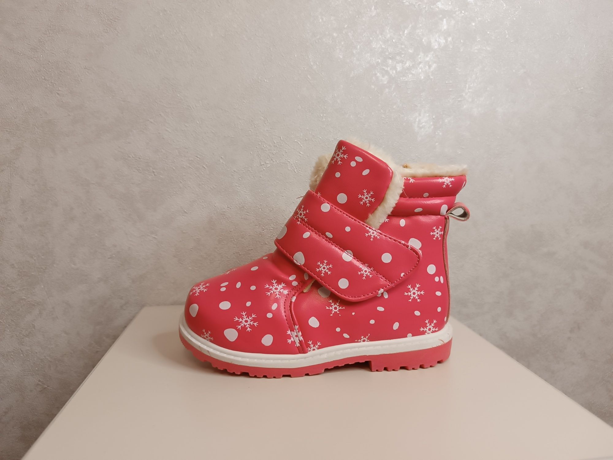 Новые зимние ботинки сапожки черевики на меху на дитину