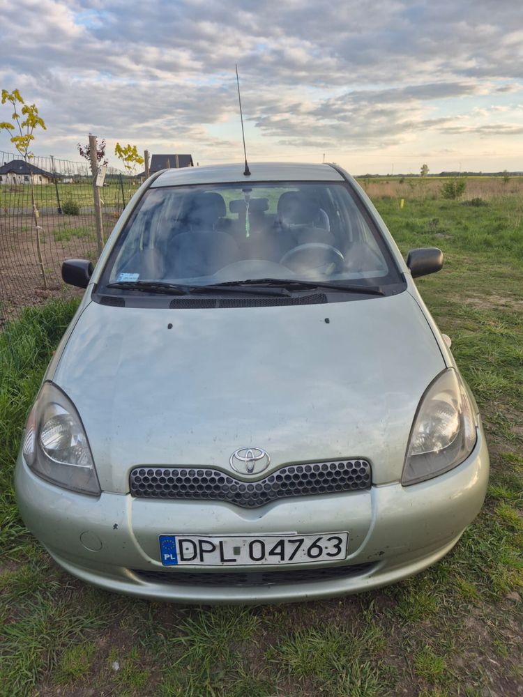 Toyota yaris 2005