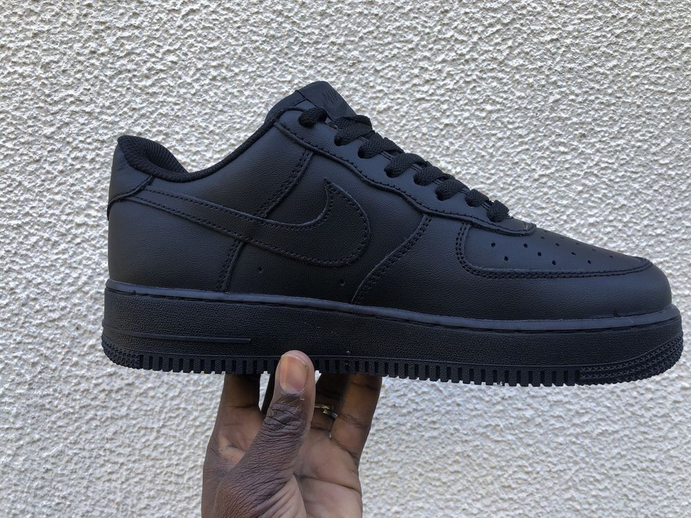 Tenis Nike Air Force 1 ( número 41, Cor preto