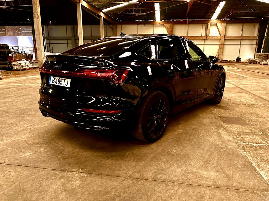 Audi e-tron 55 Quattro S Line Sportback Black Edition 12/2022