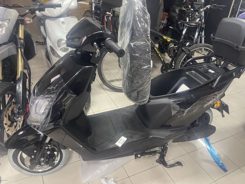 Moto eletrica nao precisa de carta