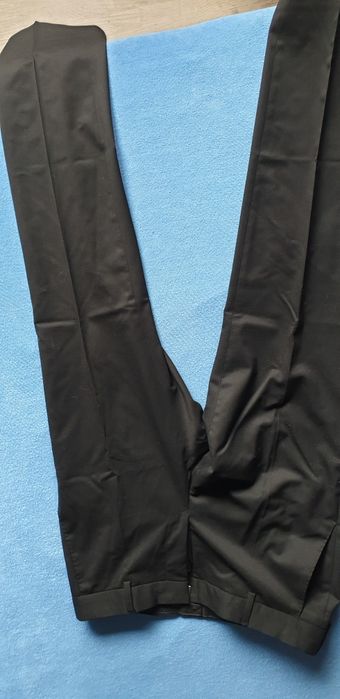 Spodnie męskie młodzieżowe garniturowe Vistula S czarne.