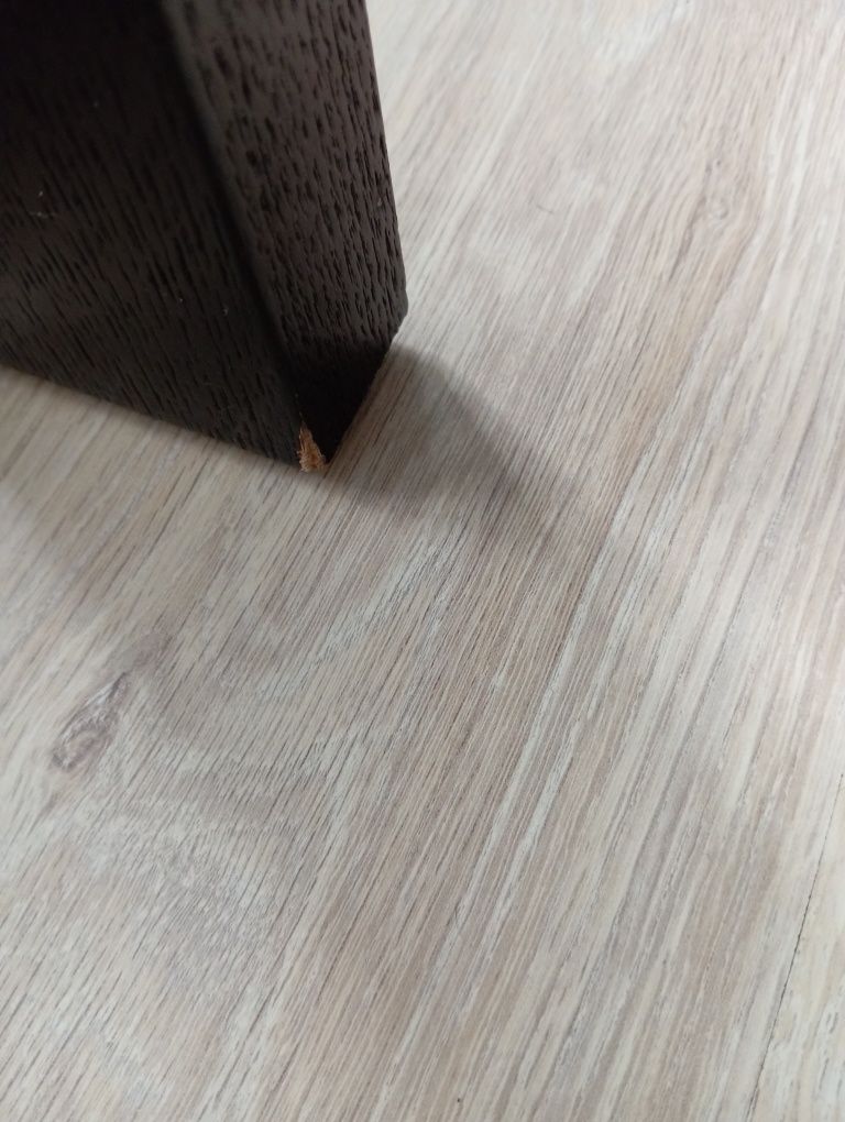 Ława ze szklanym blatem