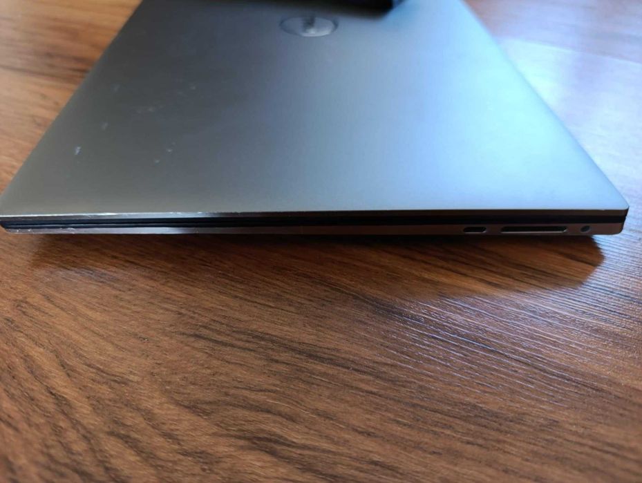 Dell Precision 5550 i9-10885H 32GB T2000 Touch UHD+ 512GB SSD Win 11