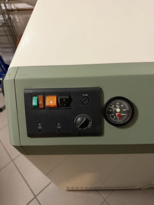 Piec gazowy Viadrus sprawny /4kW + zawor dwudrogowy