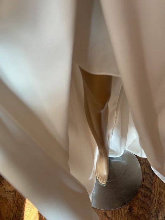 Asos Ślubna Minimalistyczna Satynowa Sukienka 46
