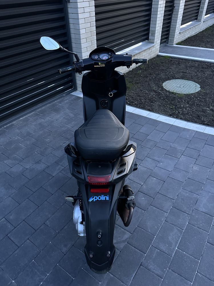 Скутер мопед piaggio Typhoon 50 2т
