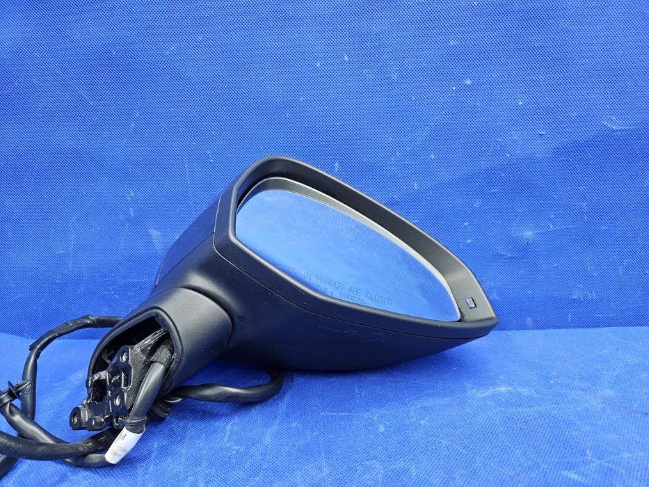 LUSTERKO kompletne prawe 14-PIN AUDI A4 B9 8W SEDAN / AVANT LX7R oem