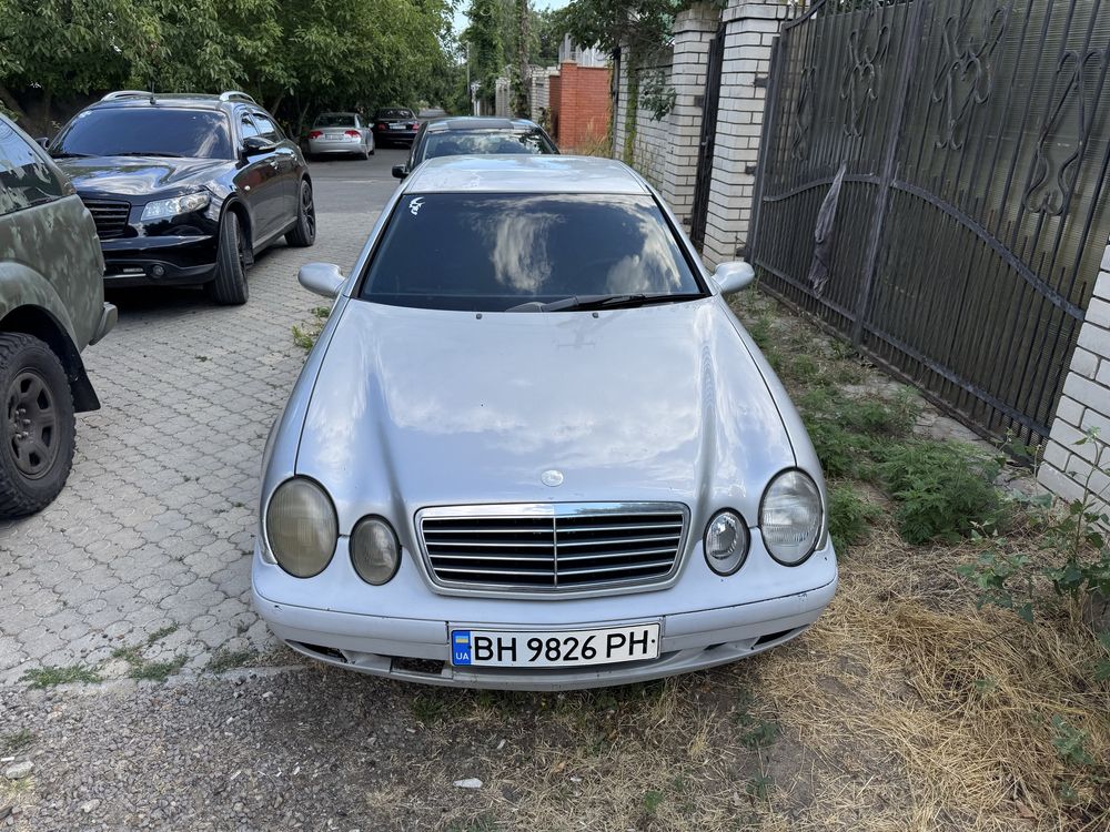 Mercedes clk 200