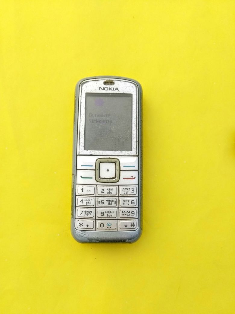 Кнопочный мобильный телефон Nokia 6070 в рабочем состоянии аккум.норм.