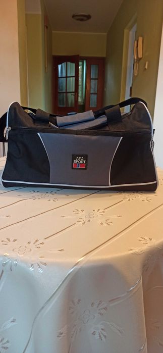 Sprzedam torbę podróżną, sportową z materiału ISL Sport.