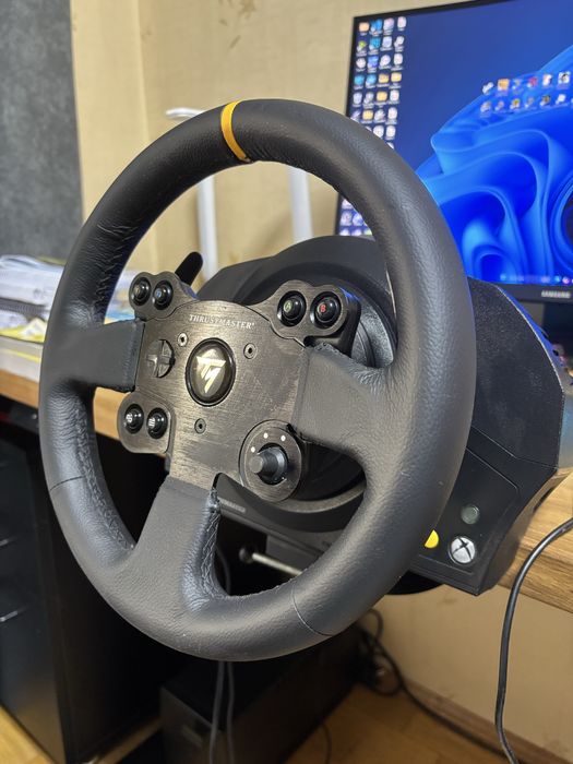 Ігрове кермо thrustmaster tx lather edition