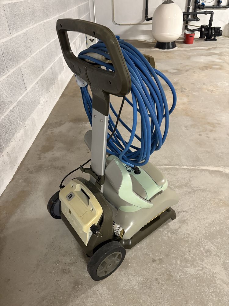 Aspirador robot piscin