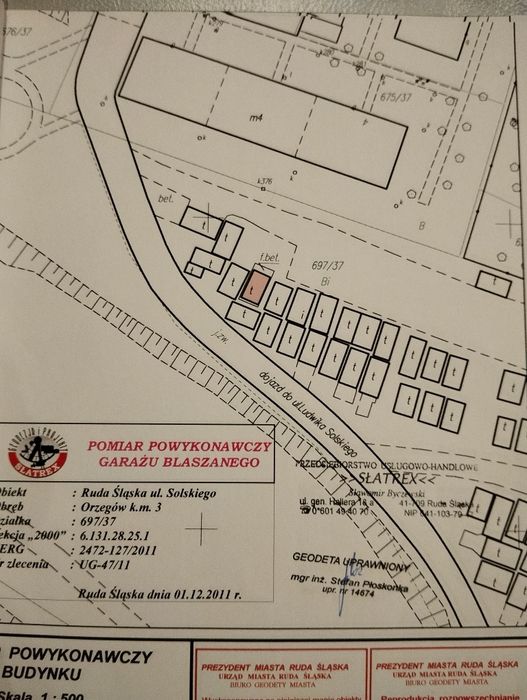 Garaż blaszano-murowany