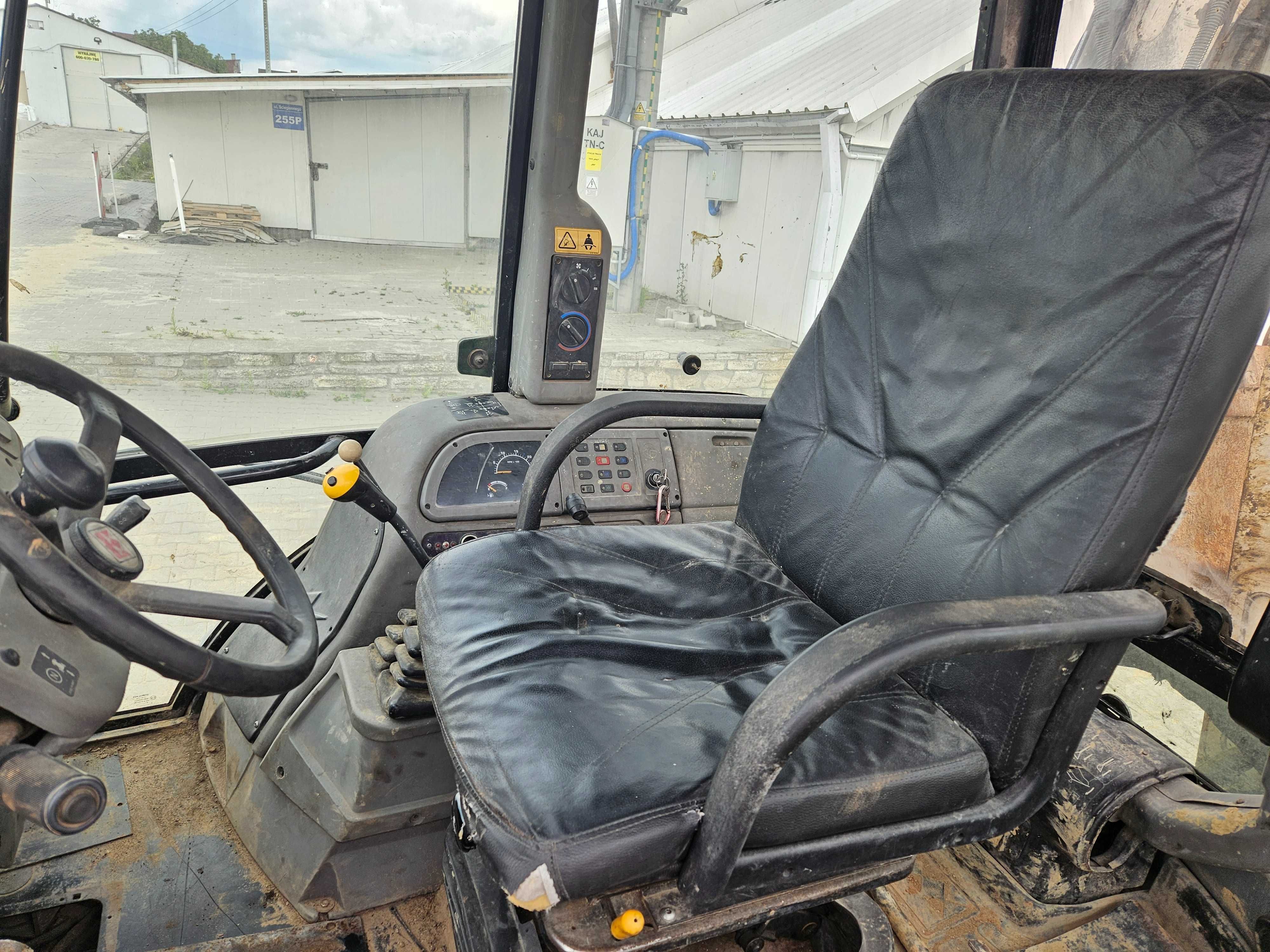 Koparko - ładowarka Terex 980