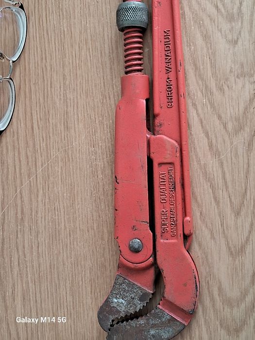 Ключ газовий трубний