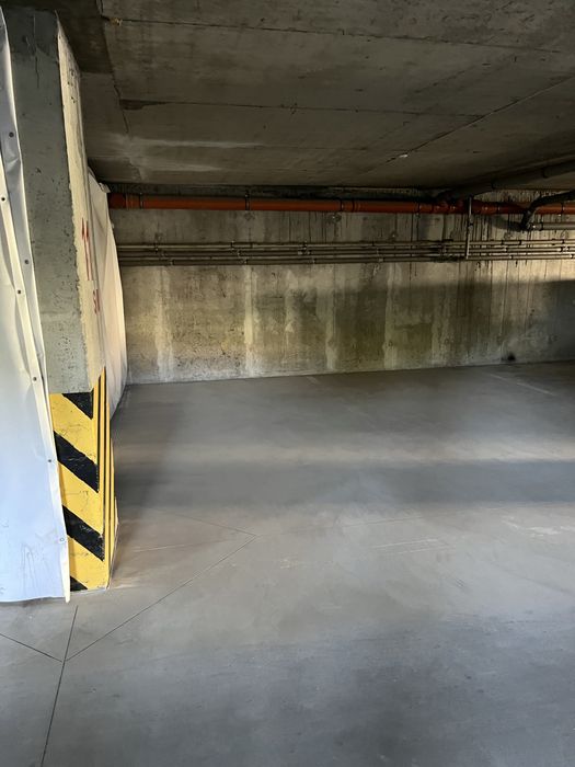 Оренда паркомісця