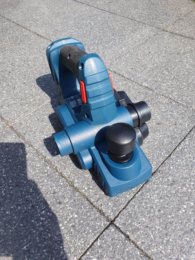 Bosch gho 18v LI