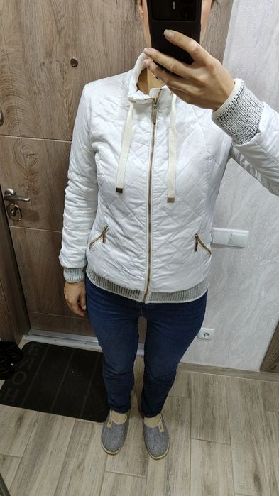 Осіння куртка 44 р.