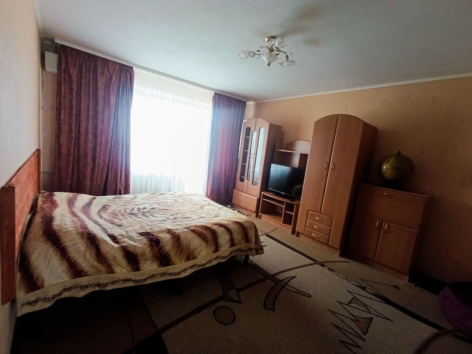 Подобово квартира в центрі м Ізюм,вул.Різдвяна.