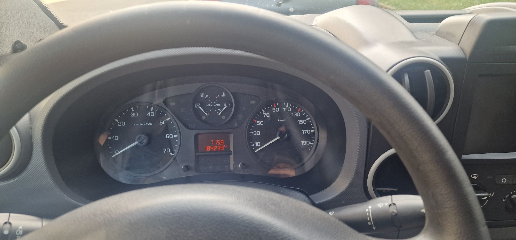 Vendo peugeot partner