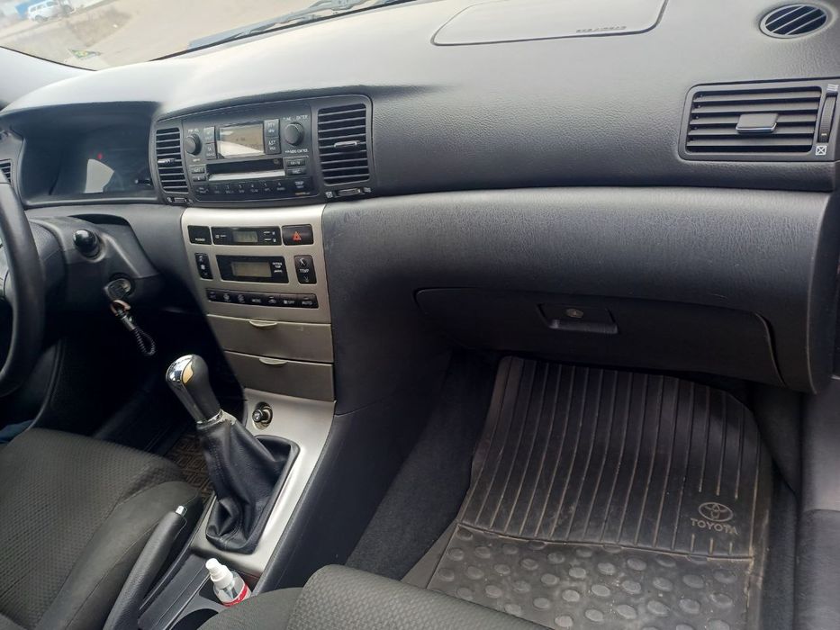 Toyota Corolla e120 рест 2.0 D4D