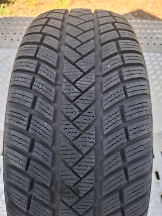 235/55R18 Vredestein * Opony zimowe * wysylka 24h* Wyprzedaż " 045K