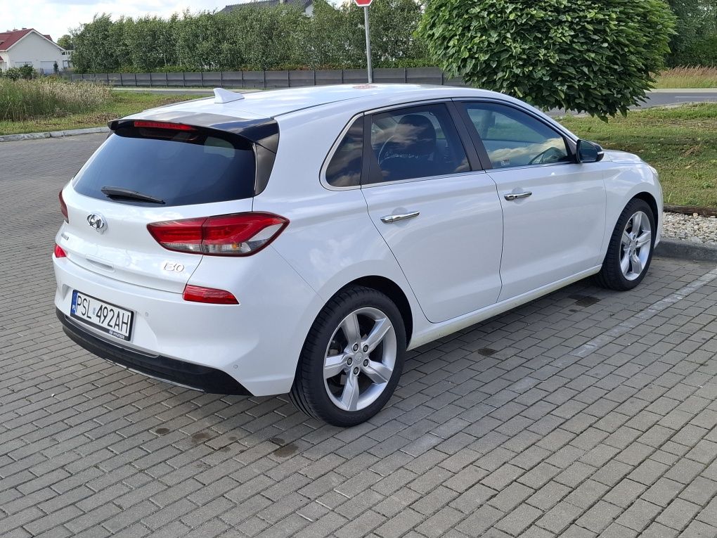 Sprzedam hyundai i30 2017