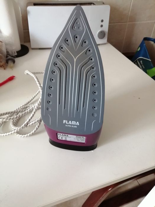 Ferro de Engomar FLAMA