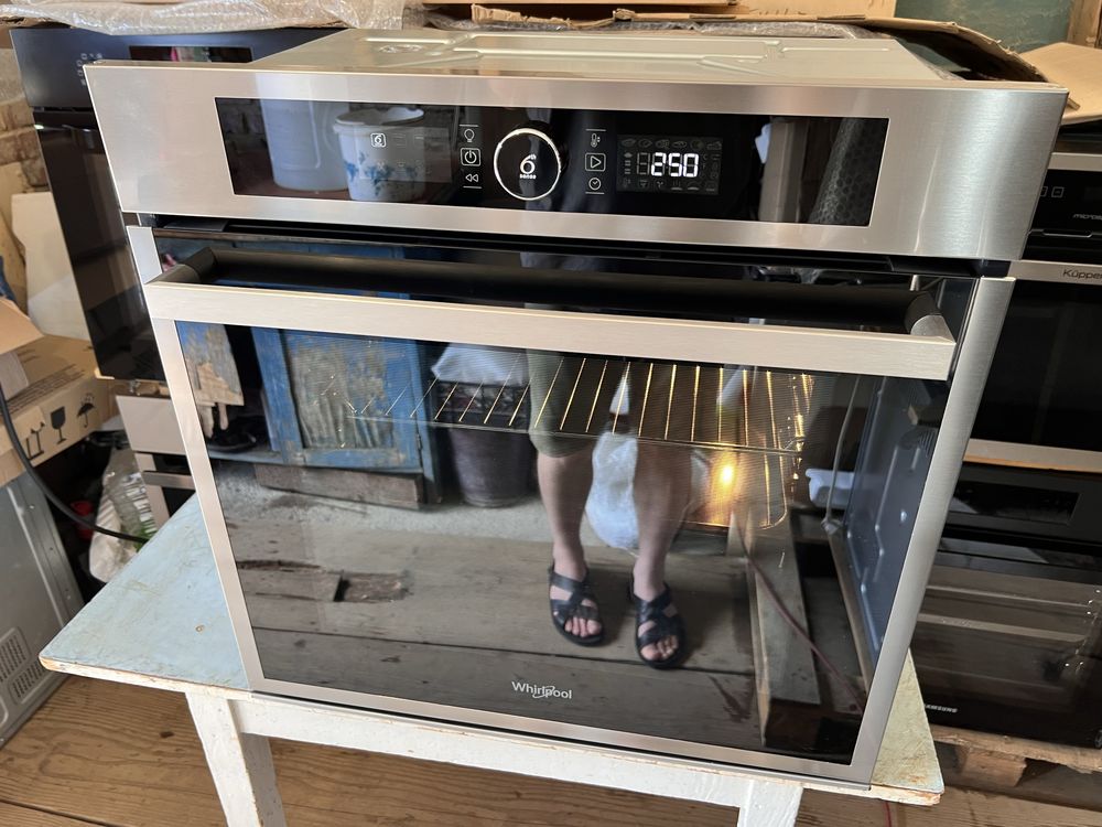 Духовка Whirlpool 6 sense (Італія)