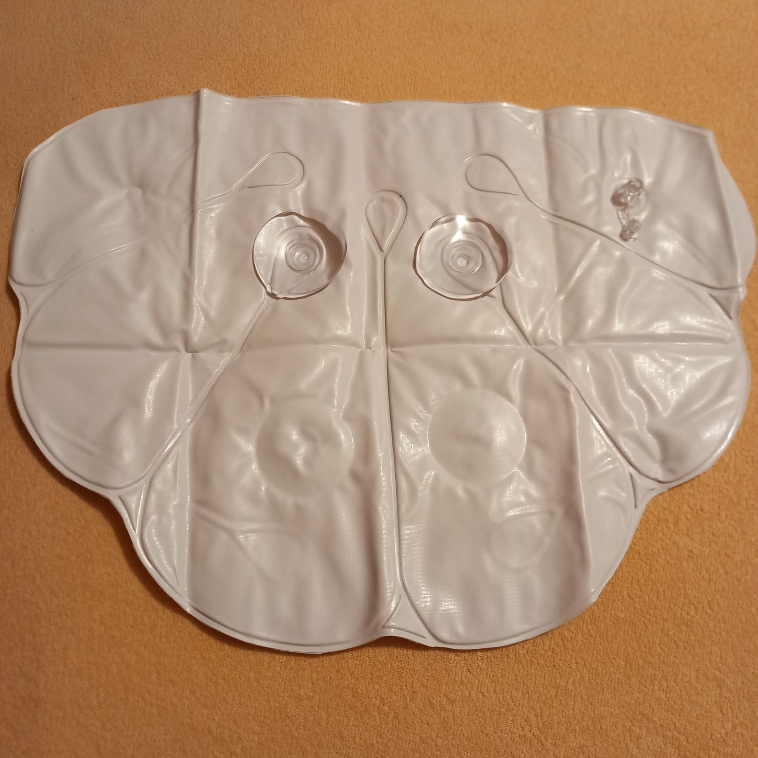 Dmuchana poduszka pod głowę do wanny