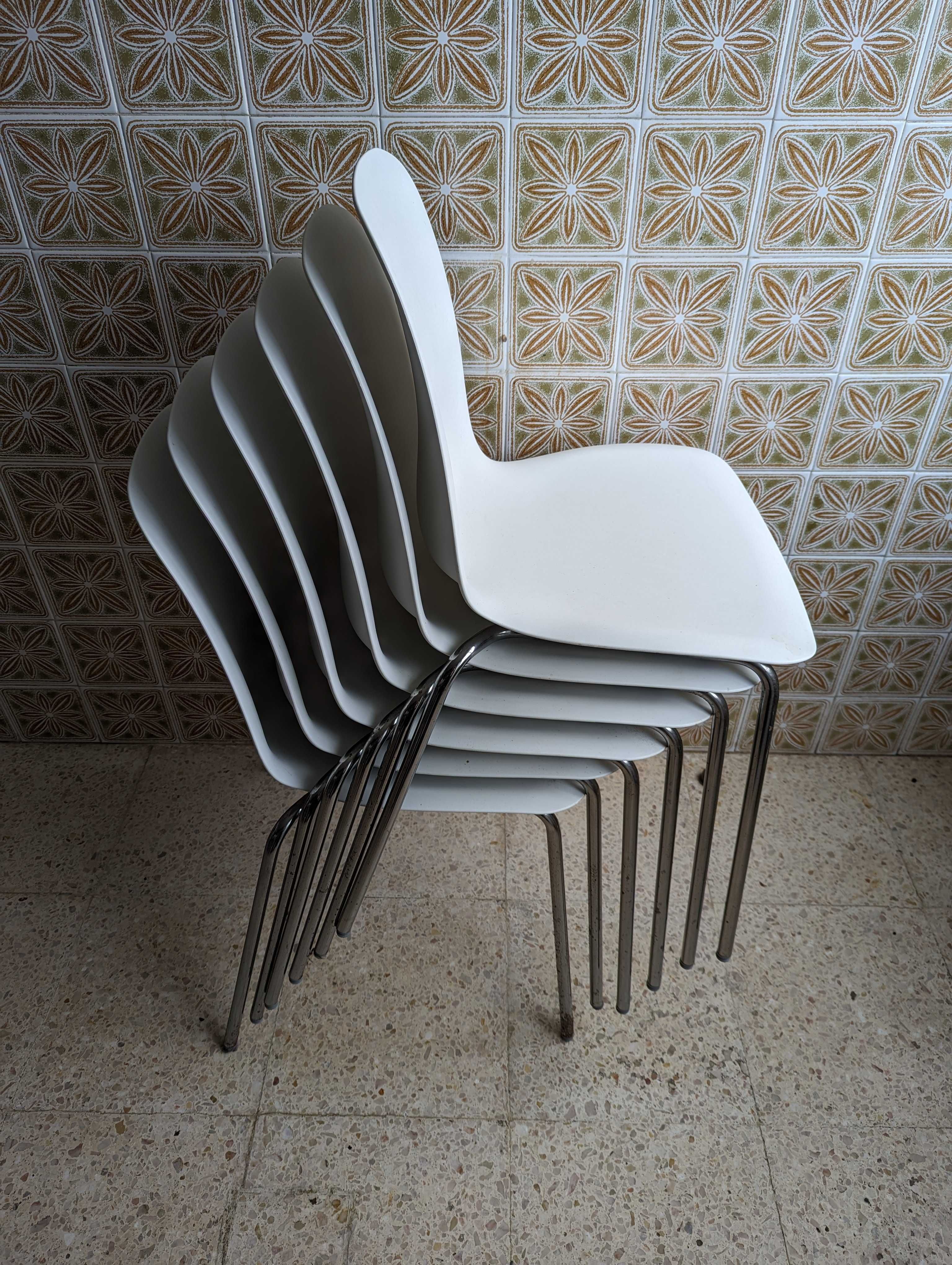 Cadeira empilhável IKEA LIDÅS (2 disponíveis)