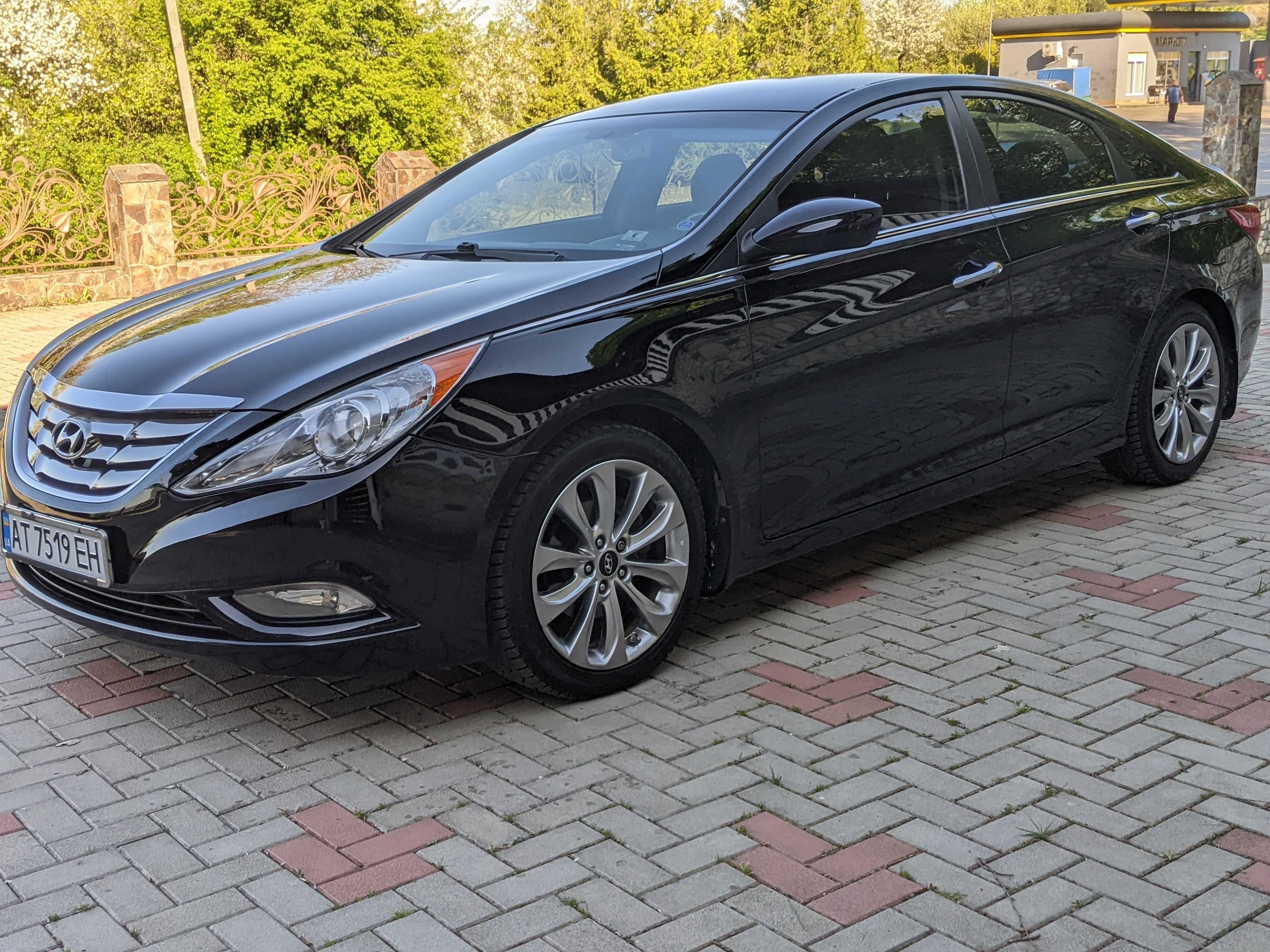 Автомобіль Hyundai Sonata