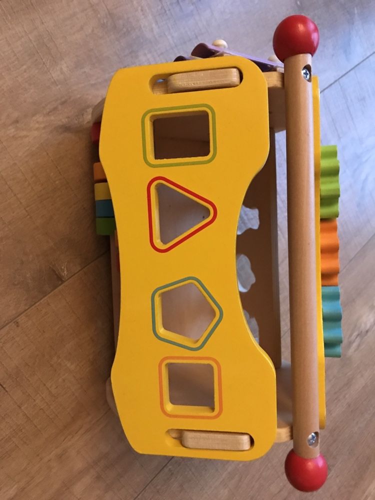 Domek aktywizujący Smily play, sorter, zegar, cymbałki, koła zębate