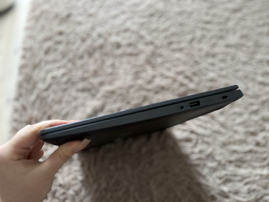 Acer aspire 3, 2020 рік, хороша батарея