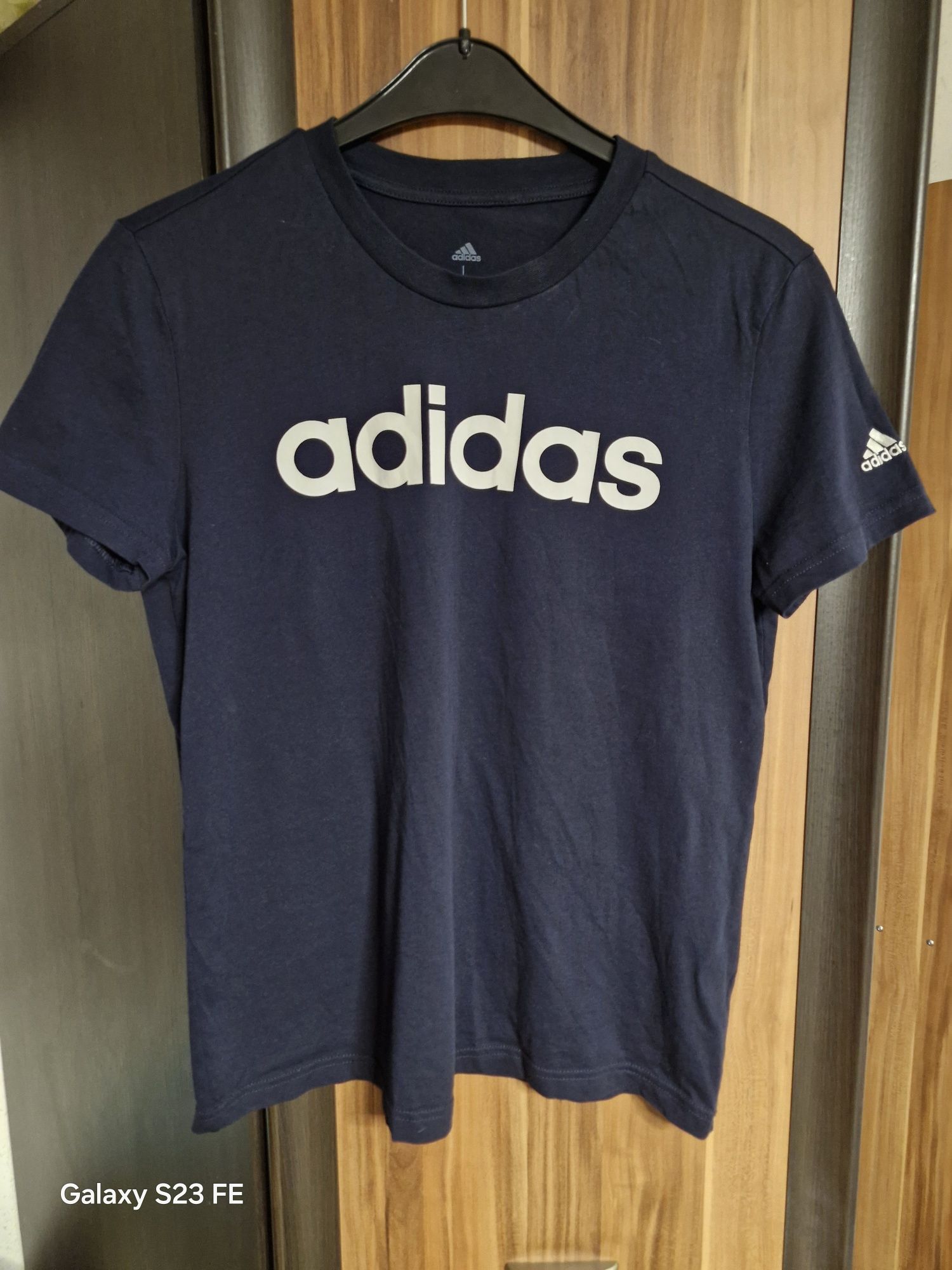 Koszulka damska Adidas rozmiar L stan idealny