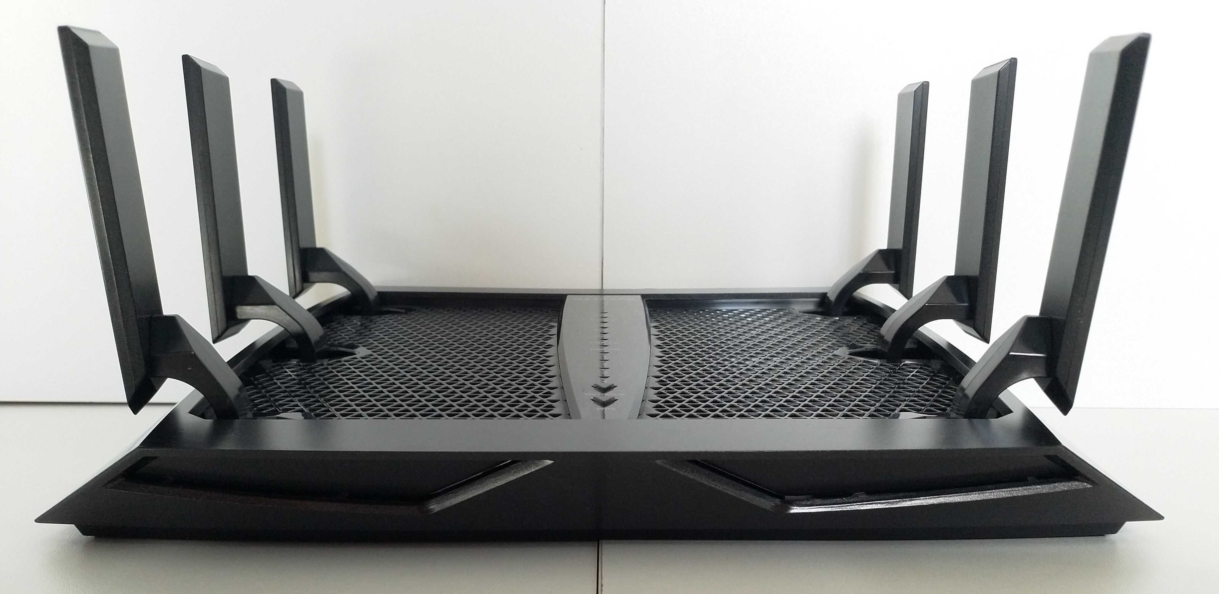 NETGEAR Nighthawk® X6 R8000 AC3200 WiFi роутер