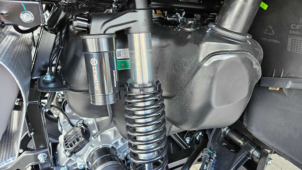 Nowość CFORCE 850 TOURING PREMIUM EPS T3b a. Gazowe Muddy od Ręki