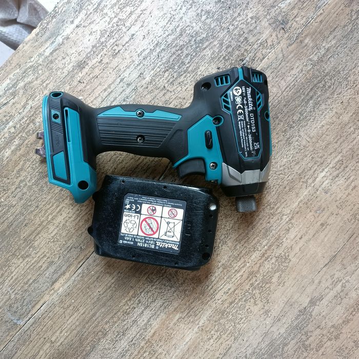 Makita 18V DTD 153 Kluczyk udarowy Impakt+Bateria