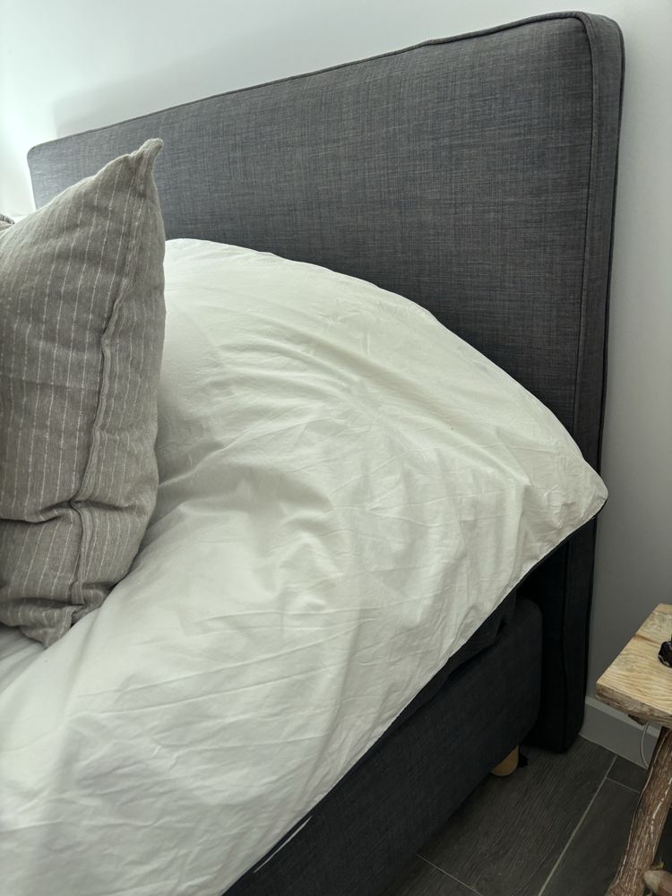 Cama IKEA como nova