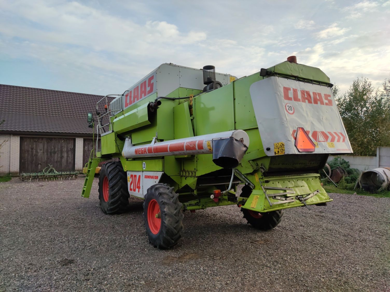 CLAAS MEGA 204 Dominator Lexion