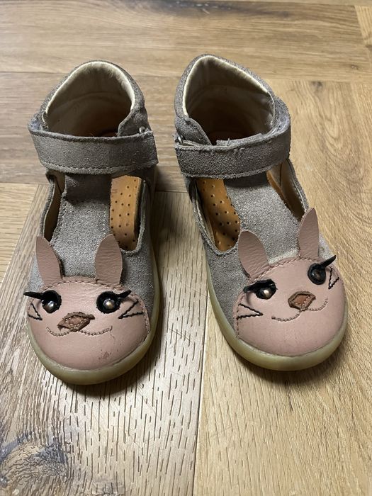 Buty firmy Mrugała dla dziewczynki 22