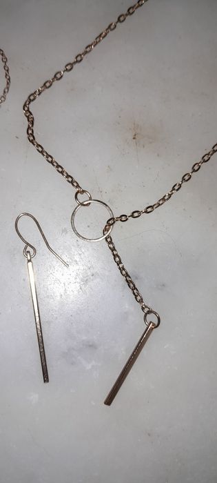 Бижутерия две цепочки и серьги