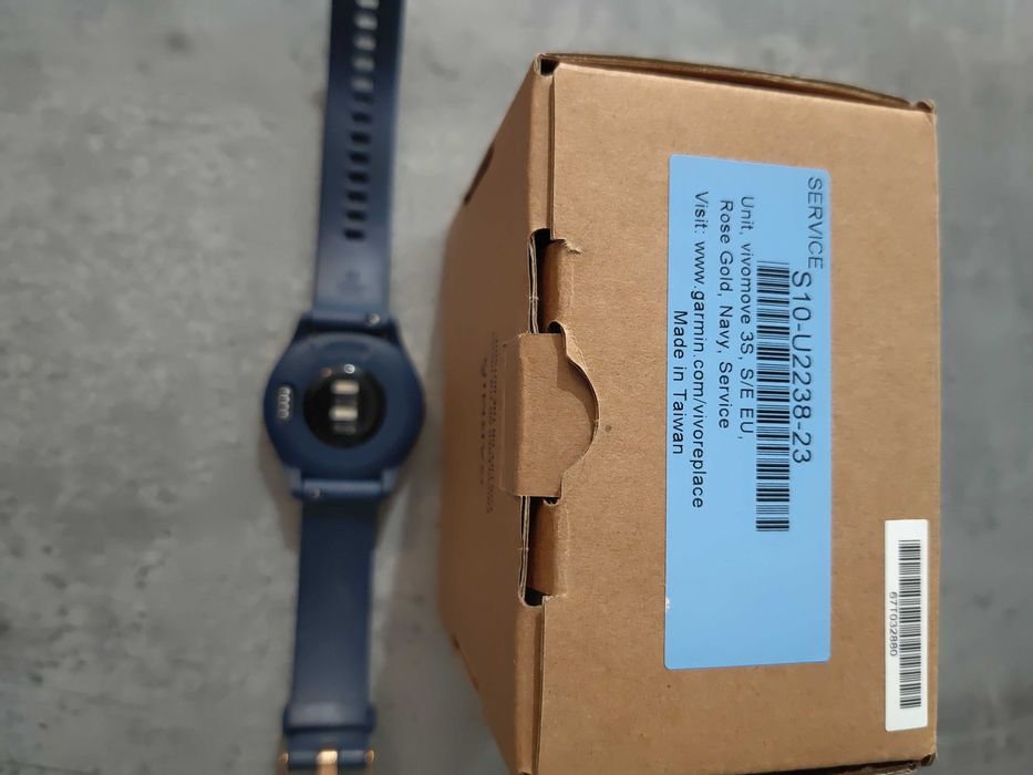 Zegarek Garmin Vivomuve 3s granat