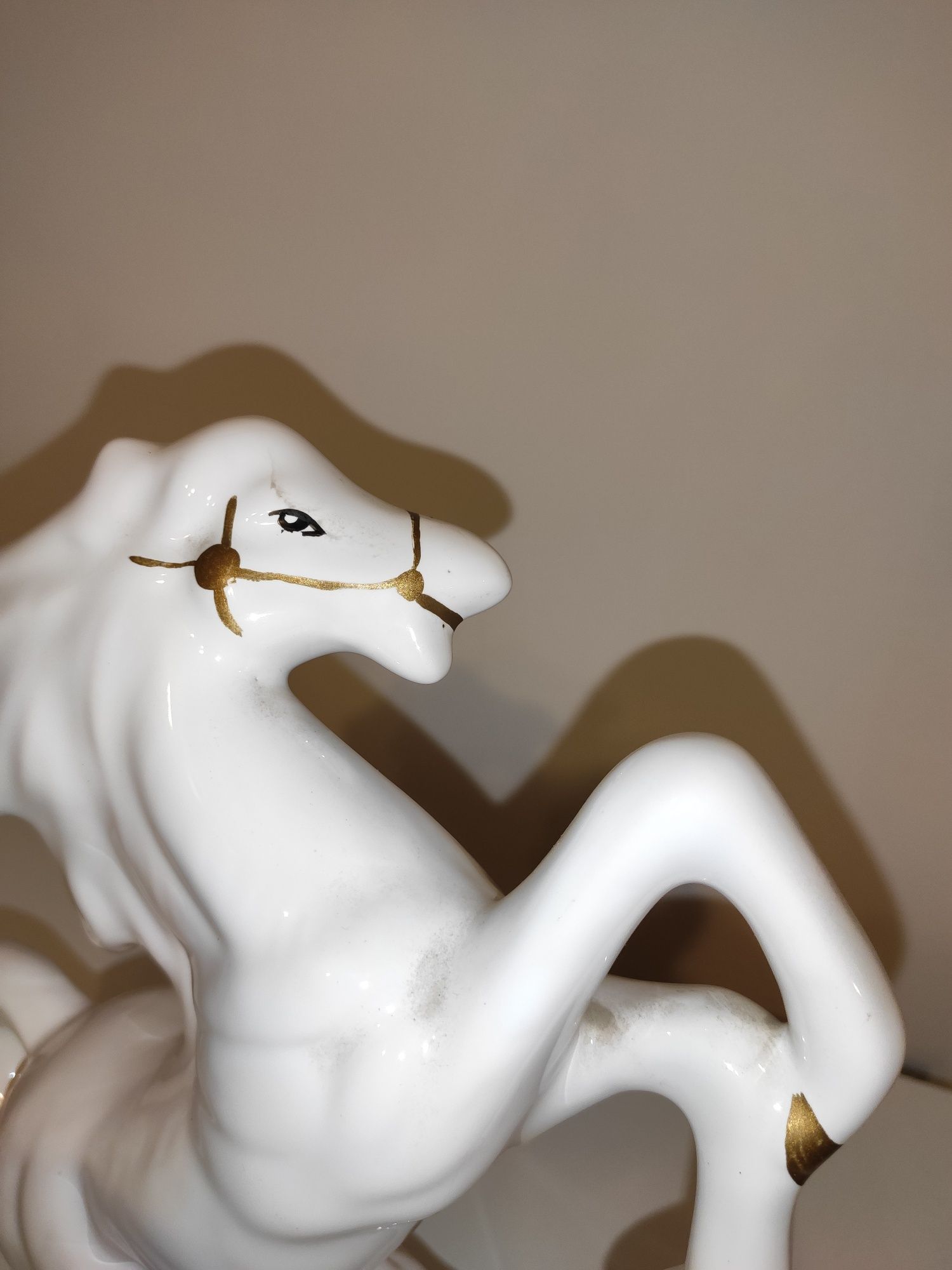Przepiękna duża porcelanowa figurka konia PRL vintage retro