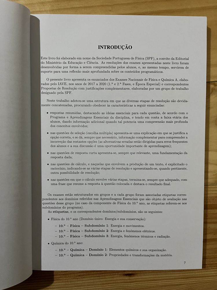 Livro Física e Química A - Preparação para Exames Nacionais